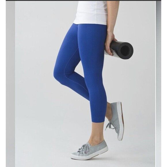 Lululemon ZONE IN TIGHT Blue High Waist Compression Crop Leggings Size 2 - Picture 2 of 8